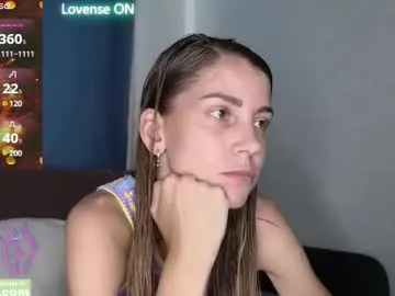 Runarunapi – webcam model profile photo Image 4