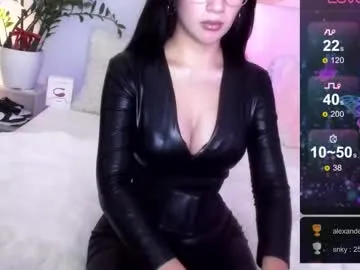 Runarunapi – webcam model profile photo Image 11