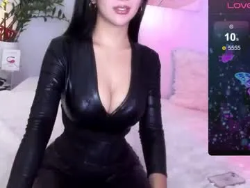 Runarunapi – webcam model profile photo Image 13