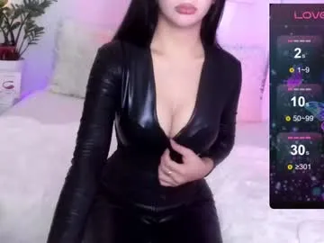 Runarunapi – webcam model profile photo Image 8