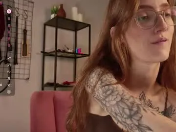 Runarunapi – webcam model profile photo Image 17