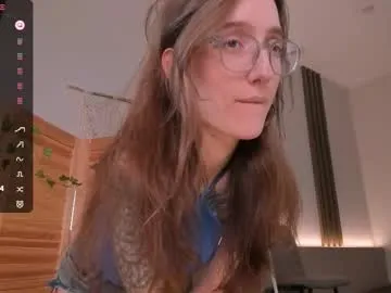 Runarunapi – webcam model profile photo Image 5