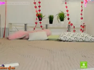 Runarunapi – webcam model profile photo Image 3