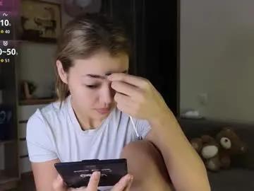 aonyan_7 – webcam model profile photo Image 12