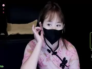 Runarunapi – webcam model profile photo Image 14