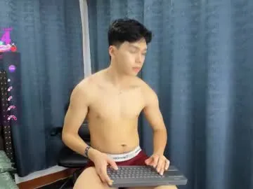 DominantAlex18 – webcam model profile photo Image 5