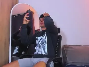 sukebegorilla – webcam model profile photo Image 4