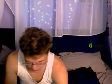 aviebby – webcam model profile photo Image 13