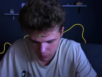 aviebby – webcam model profile photo Image 4