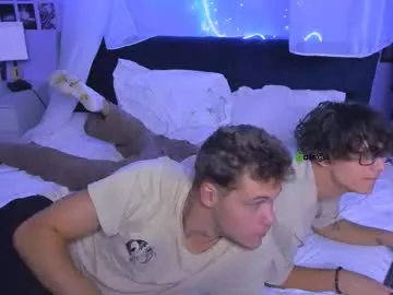 aviebby – webcam model profile photo Image 6