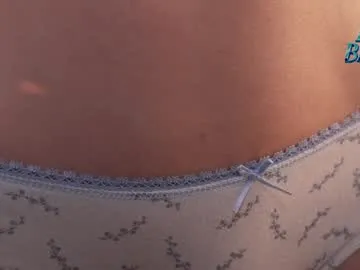 jannemary – webcam model profile photo Image 17