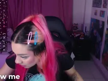 Runarunapi – webcam model profile photo Image 2