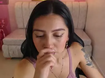 MARIAo0 – webcam model profile photo Image 4