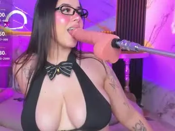 MOMO_ROSE – webcam model profile photo Image 5