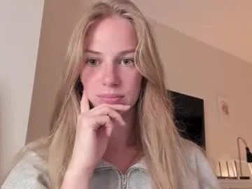 Ribon_n – webcam model profile photo Image 4