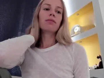 Ribon_n – webcam model profile photo Image 5