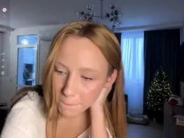 Runarunapi – webcam model profile photo Image 3