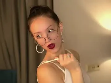 Rinamay_ – webcam model profile photo Image 4