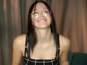 Rinamay_ – webcam model profile photo Image 5