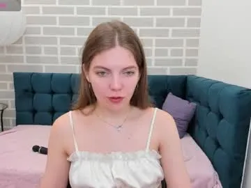 Runarunapi – webcam model profile photo Image 12