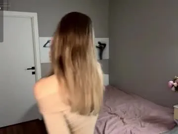 Runarunapi – webcam model profile photo Image 5