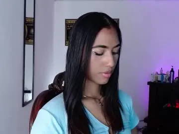 Runarunapi – webcam model profile photo Image 16