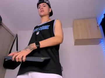 Runarunapi – webcam model profile photo Image 15