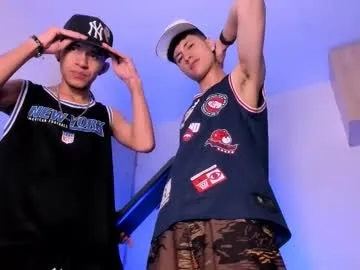 Runarunapi – webcam model profile photo Image 19