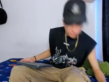 Runarunapi – webcam model profile photo Image 6