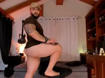 AAASuck – webcam model profile photo Image 10