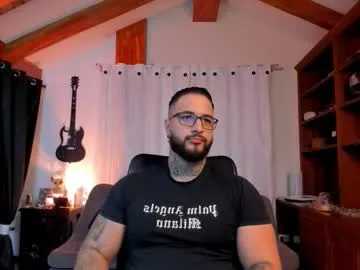 AAASuck – webcam model profile photo Image 18