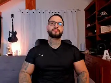 AAASuck – webcam model profile photo Image 8