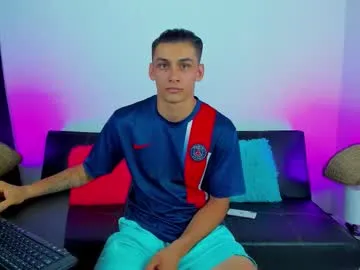 aviebby – webcam model profile photo Image 18