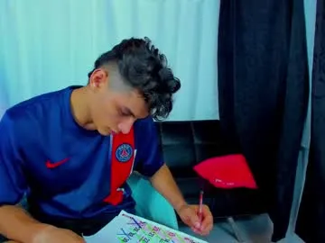 aviebby – webcam model profile photo Image 7