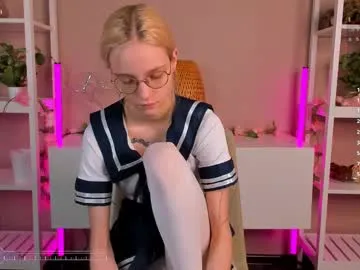 Runarunapi – webcam model profile photo Image 7