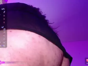 Runarunapi – webcam model profile photo Image 9