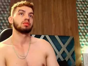 Runarunapi – webcam model profile photo Image 5