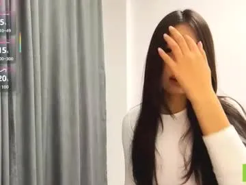 mon1_day – webcam model profile photo Image 10