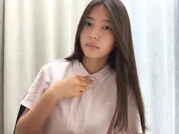 mon1_day – webcam model profile photo Image 7