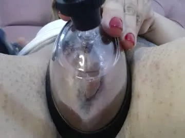 monika_reed1 live broadcast Image 9