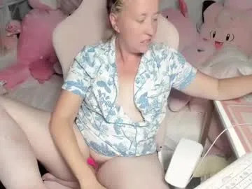 kikidoll live broadcast Image 10