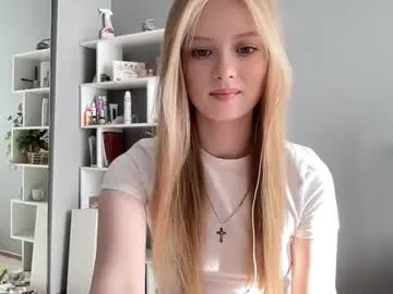 mittietonge – webcam model profile photo