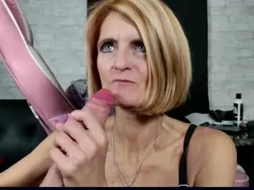 monika_reed1 live broadcast Image 15