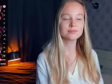 helenamoeller – webcam model profile photo Image 5