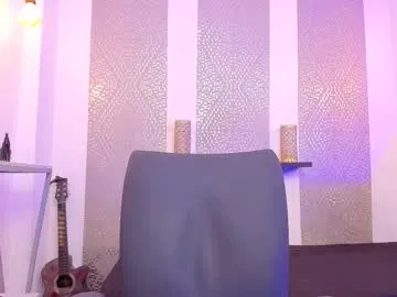 Runarunapi – webcam model profile photo Image 17