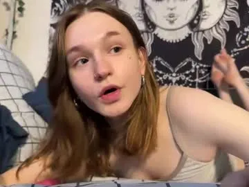 alisonrouge – webcam model profile photo Image 16