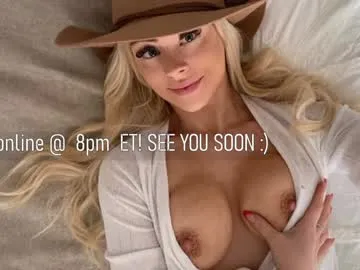 luvlivvyy – webcam model profile photo Image 16