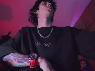 PumaShyXD – webcam model profile photo Image 13