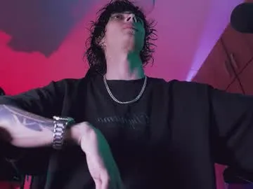 PumaShyXD – webcam model profile photo Image 17