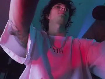 PumaShyXD – webcam model profile photo Image 9